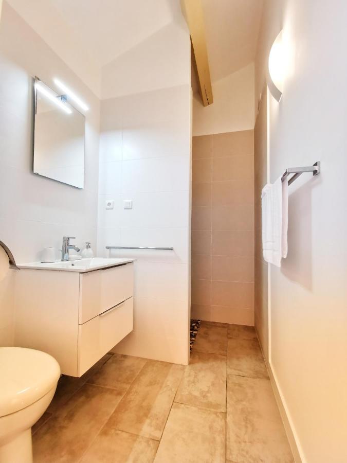 Studio Privatif Climatise , Terrasse Et Piscine Перн-ле-Фонтен Екстер'єр фото